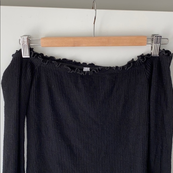 Off the shoulder top - Picture 2 of 2